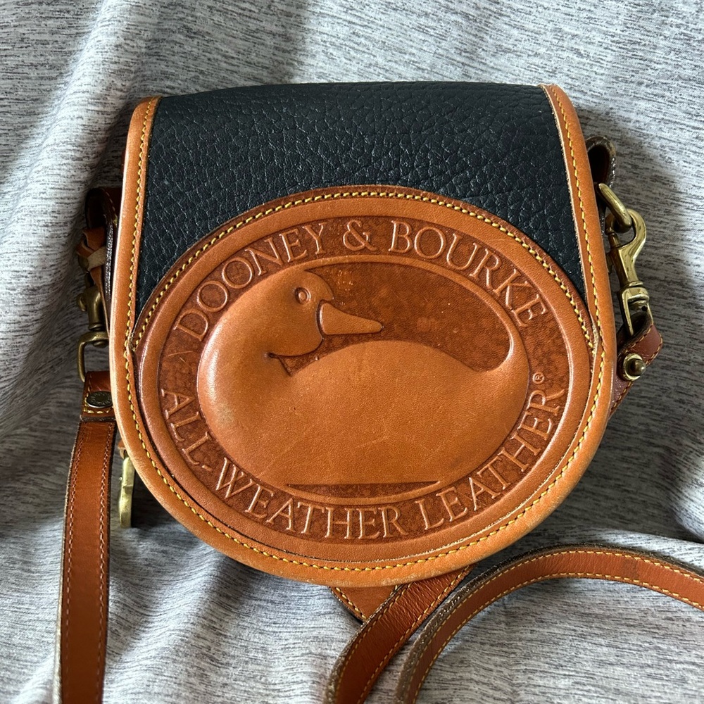 Vintage Dooney & Bourke Big Duck Mini Crossbody Navy & Tan All Weather Leather